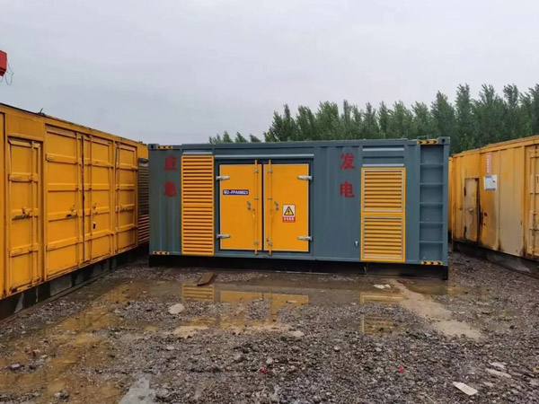 滁州柴油发电机如何判断干式空气滤清器是否需要更换？